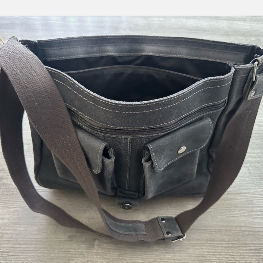 David King & Co. North South Laptop Messenger bag Dark Grey Suede Leather Men's - Picture 11 of 12